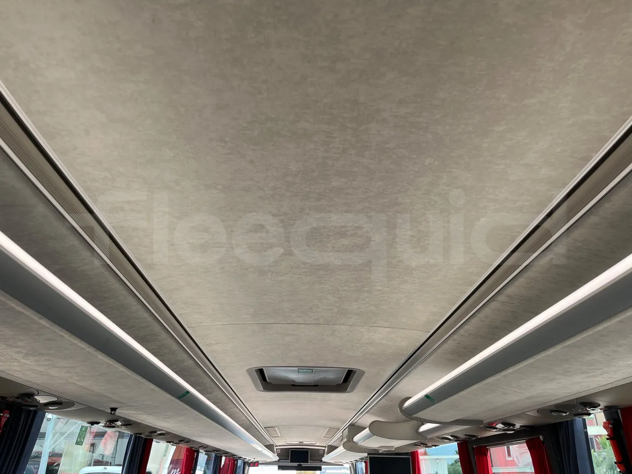 Vdl Futura FH D 129-330D/ Euro 6 - 330 Kw - 12.875 Mt - overhead compartments photo