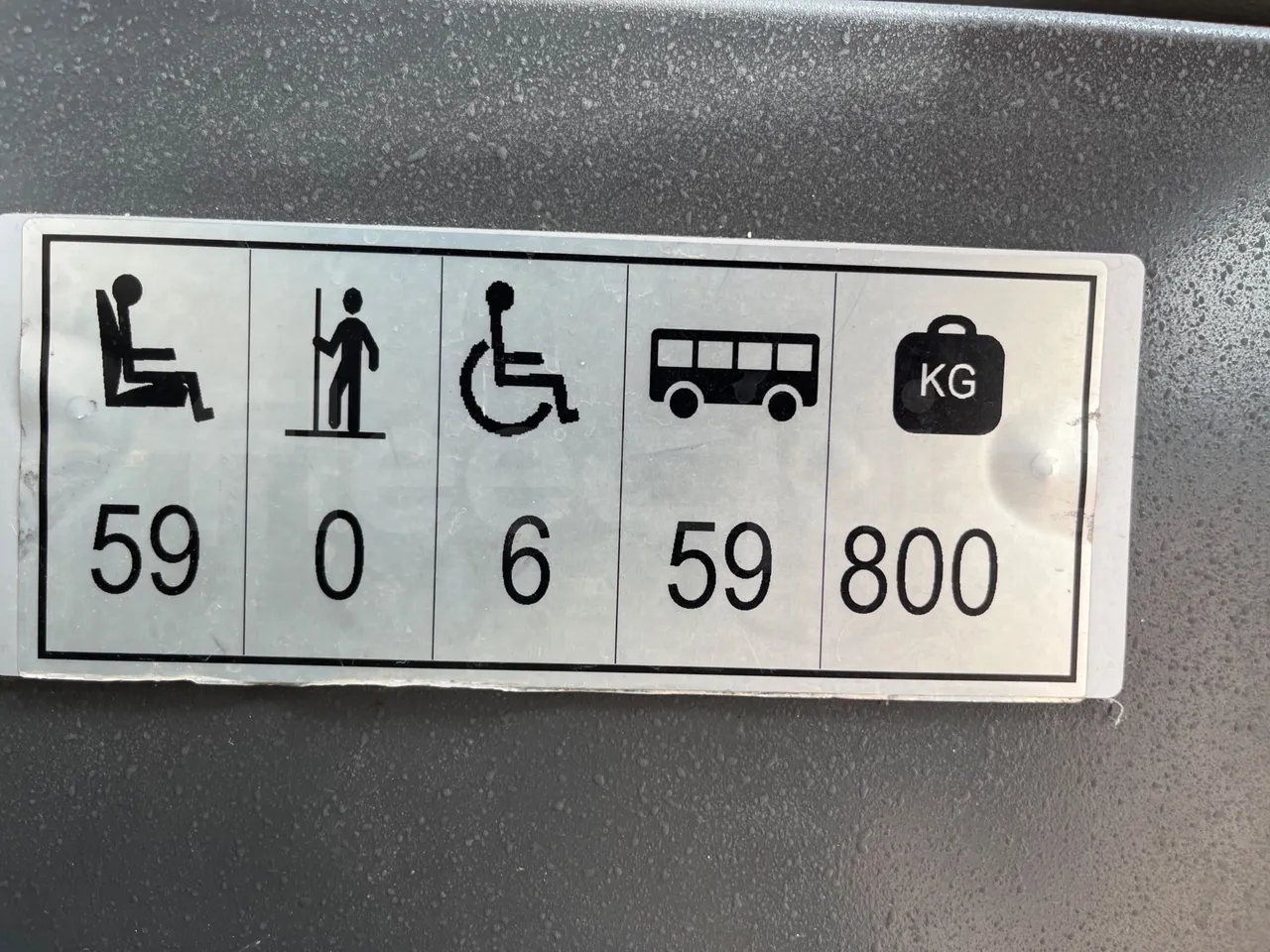 Vdl Futura FH D 129-330D/ Euro 6 - 330 Kw - 12.875 Mt - seat plate photo