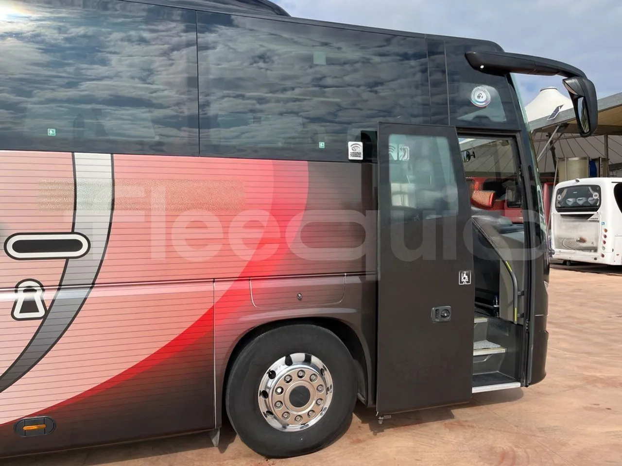 Vdl Futura FH D 129-330D/ Euro 6 - 330 Kw - 12.875 Mt - platform open photo