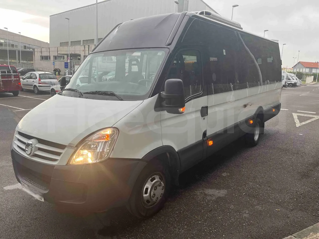 Iveco Daily A50C18 - Euro4  -  130kW - 7.200mt - 3/4 front left