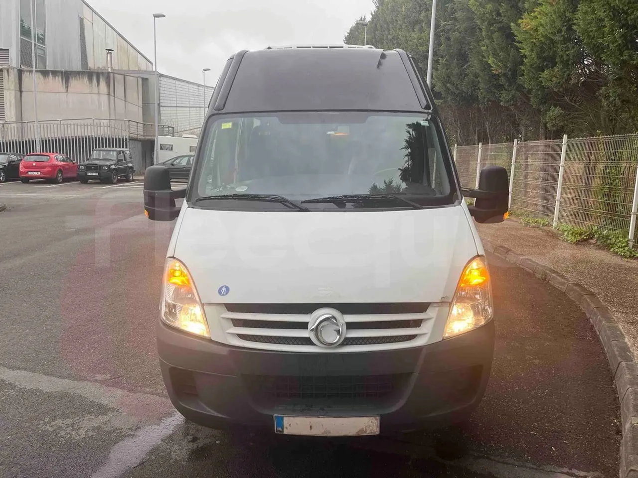 Iveco Daily A50C18 - Euro4  -  130kW - 7.200mt - front photo