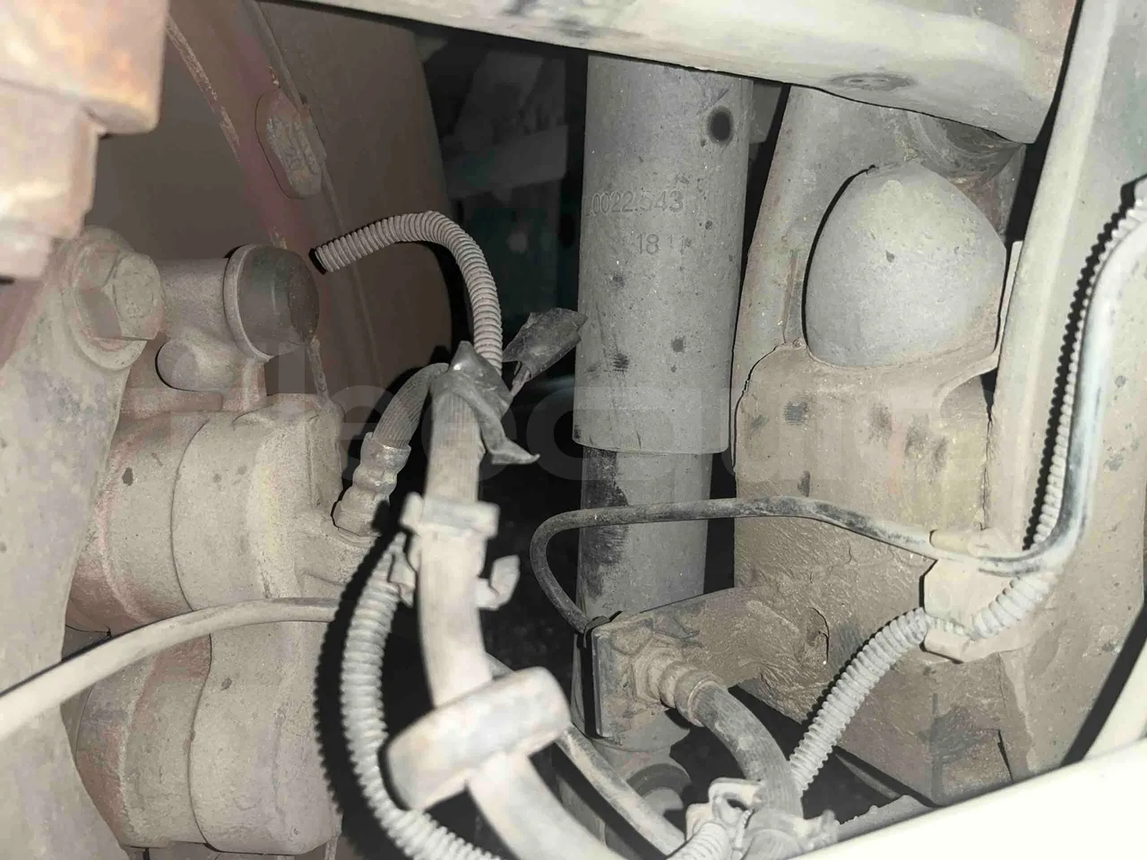 Iveco Daily A50C18 - Euro4  -  130kW - 7.200mt - front shock absorbers right