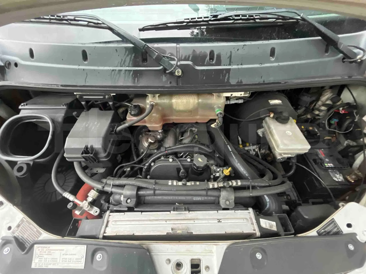 Iveco Daily A50C18 - Euro4  -  130kW - 7.200mt - rear hatch open