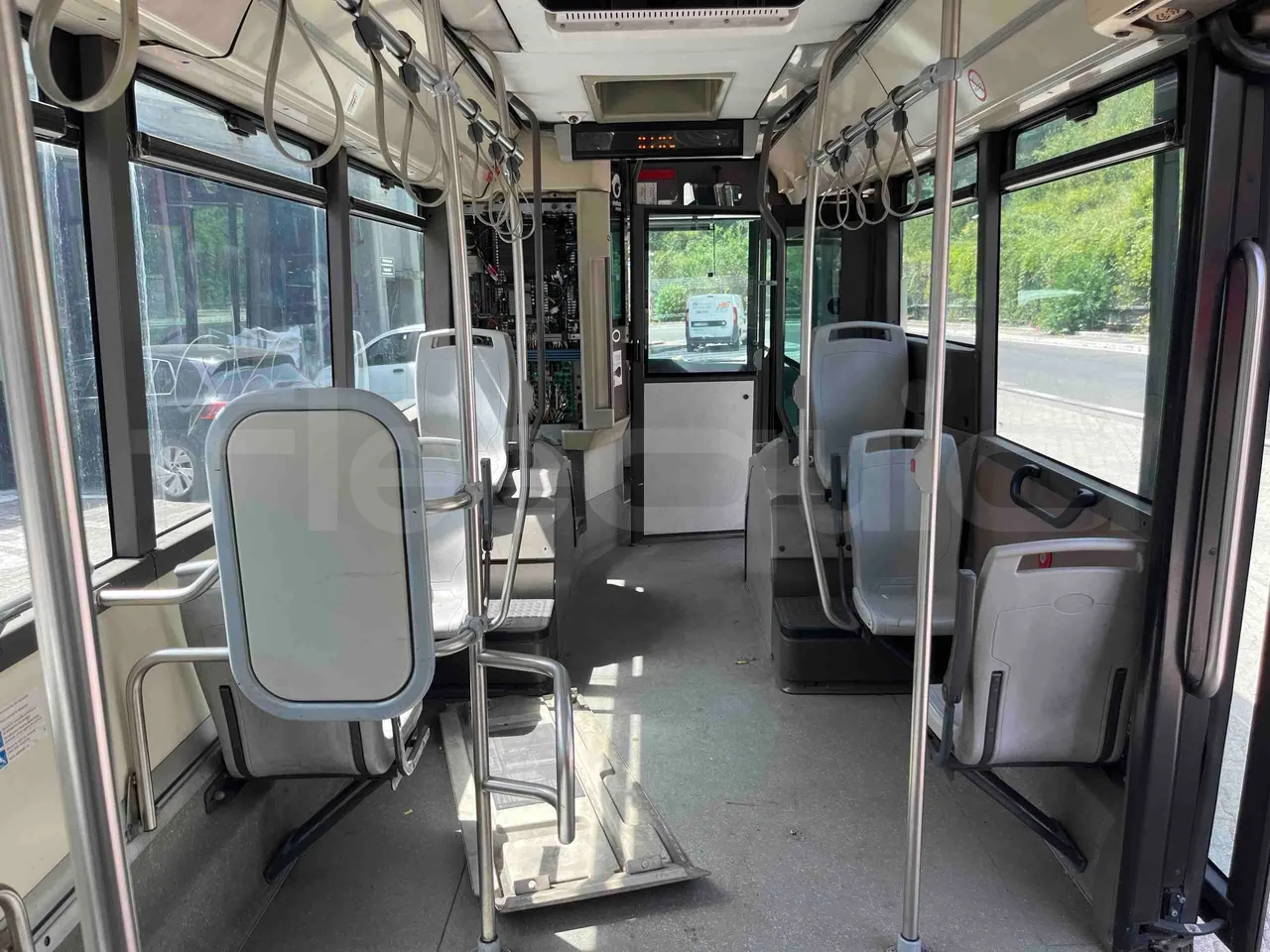 Iveco Citelis - Forward Seats From Middle Position