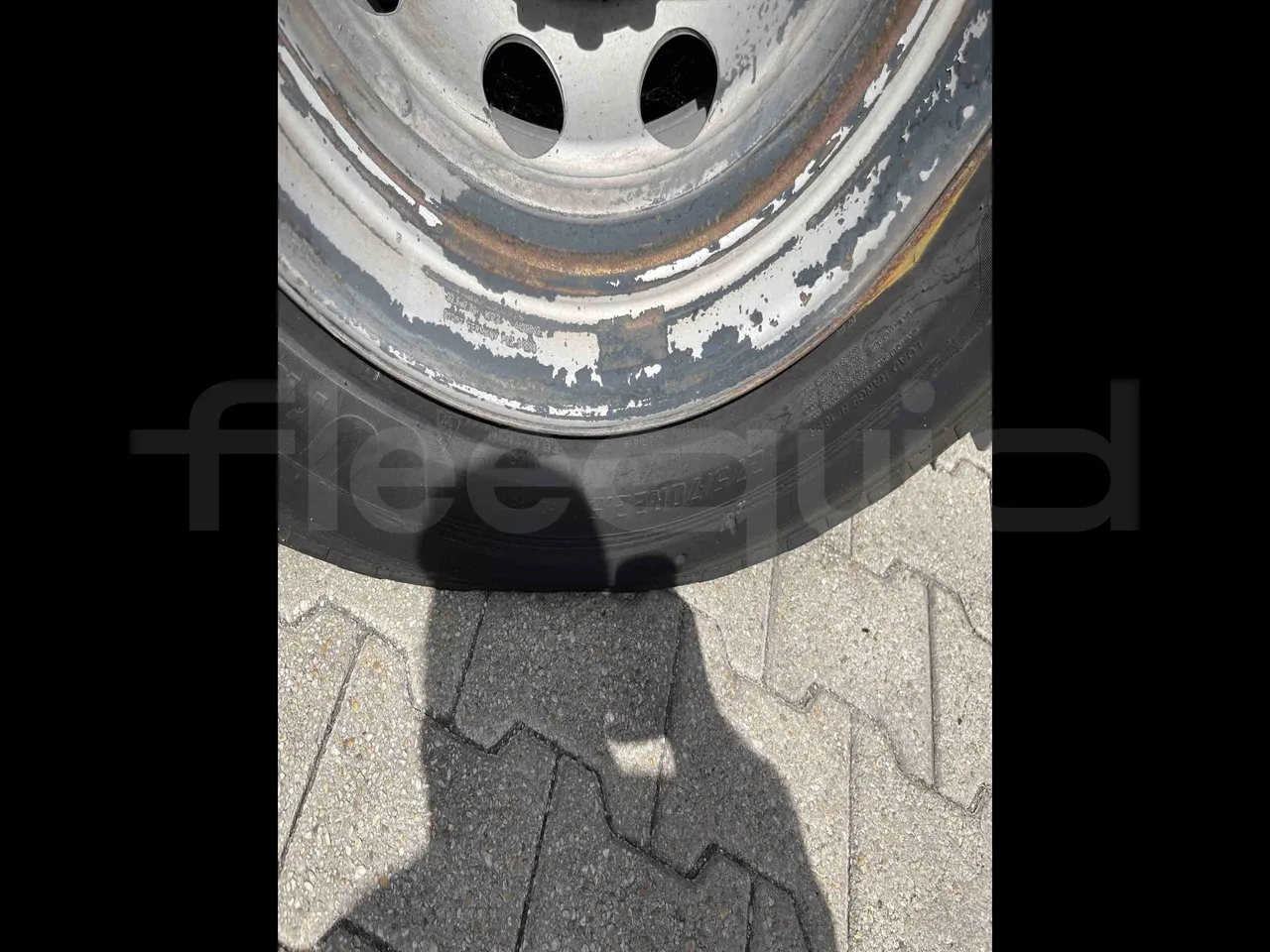 Iveco Citelis - Second Axle Left Side: Tyre Size