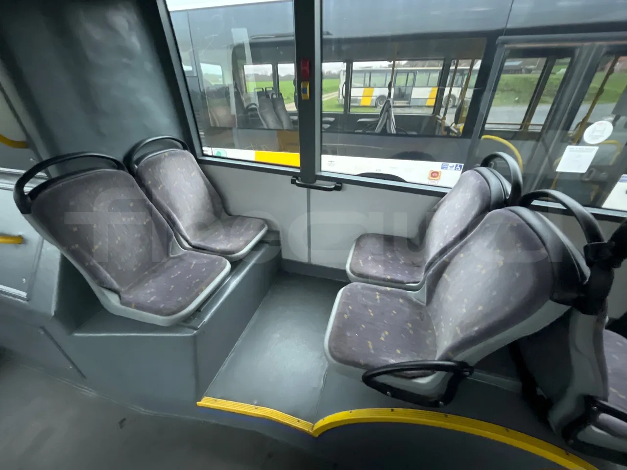 Van Hool A330 330 - EUR4 - 206kW - 12m - central seat safety belt