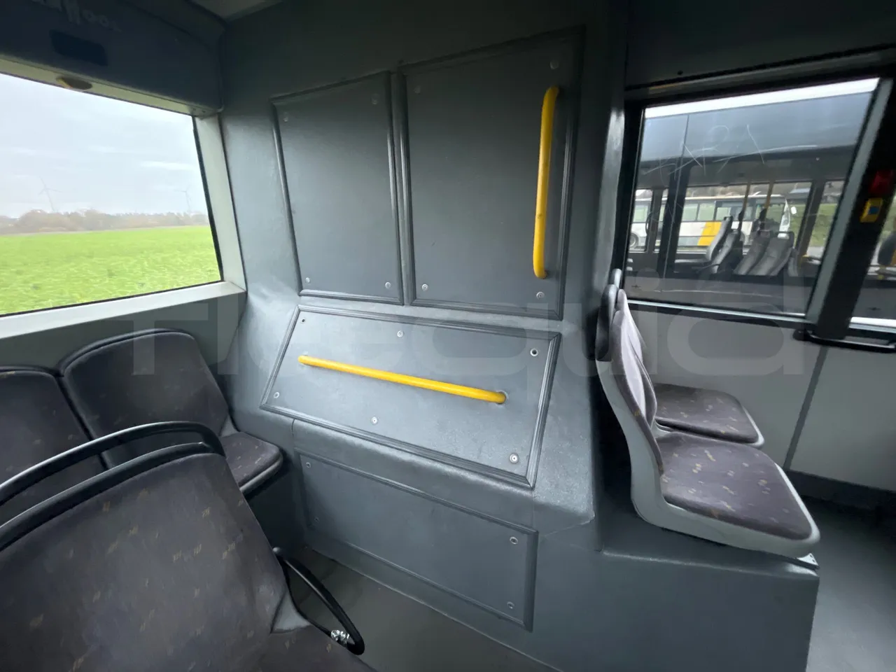 Van Hool A330 330 - EUR4 - 206kW - 12m - floor hatches photo