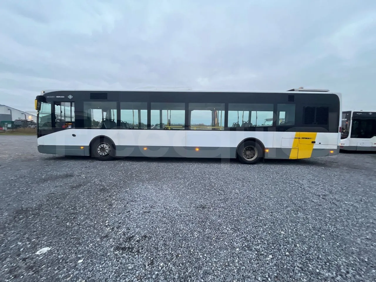 Van Hool A330 330 - EUR4 - 206kW - 12m - left side photo