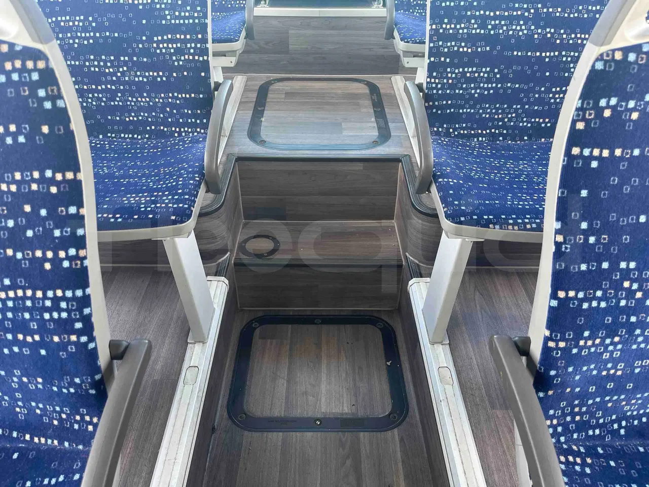 Man Lion's Intercity - floor hatches photo