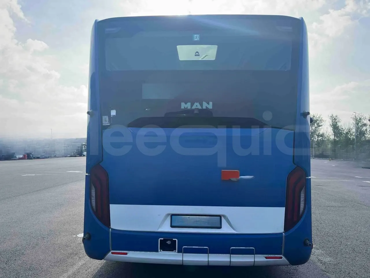Man Lion's Intercity - rear hatch closed