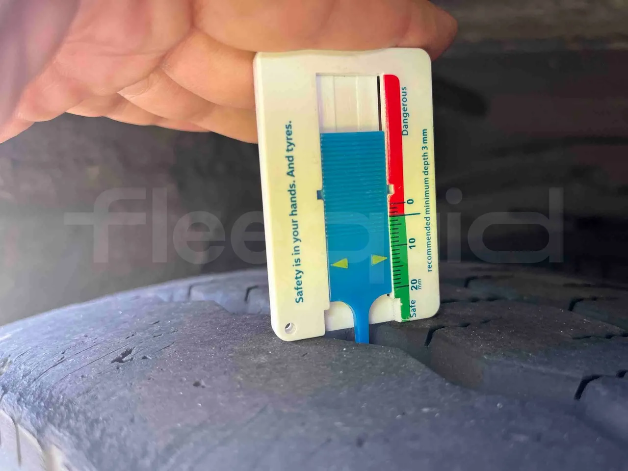 Man Lion's Intercity - front left tire measurements