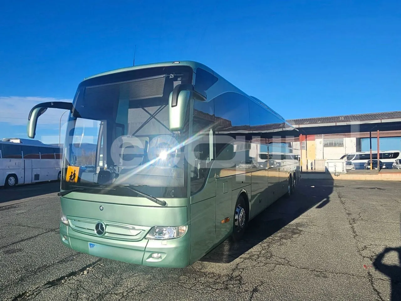 Mercedes-Benz Tourismo RHD L - Euro6 - 315kW - 13.990mt - 3/4 front left
