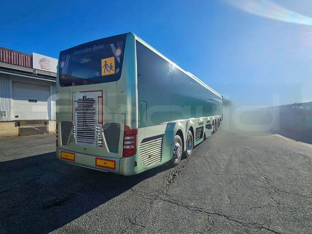 Mercedes-Benz Tourismo RHD L - Euro6 - 315kW - 13.990mt - 3/4 right rear doors open