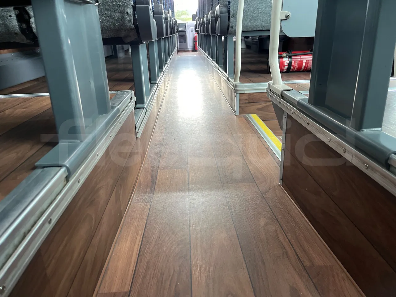 Iveco Crossway CBCWE3-00 - Euro 6 - 265 Kw - 12.962mt - seat brackets photo