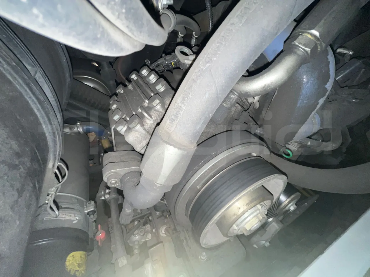 Iveco Crossway CBCWE3-00 - Euro 6 - 265 Kw - 12.962mt - air conditioning compressor