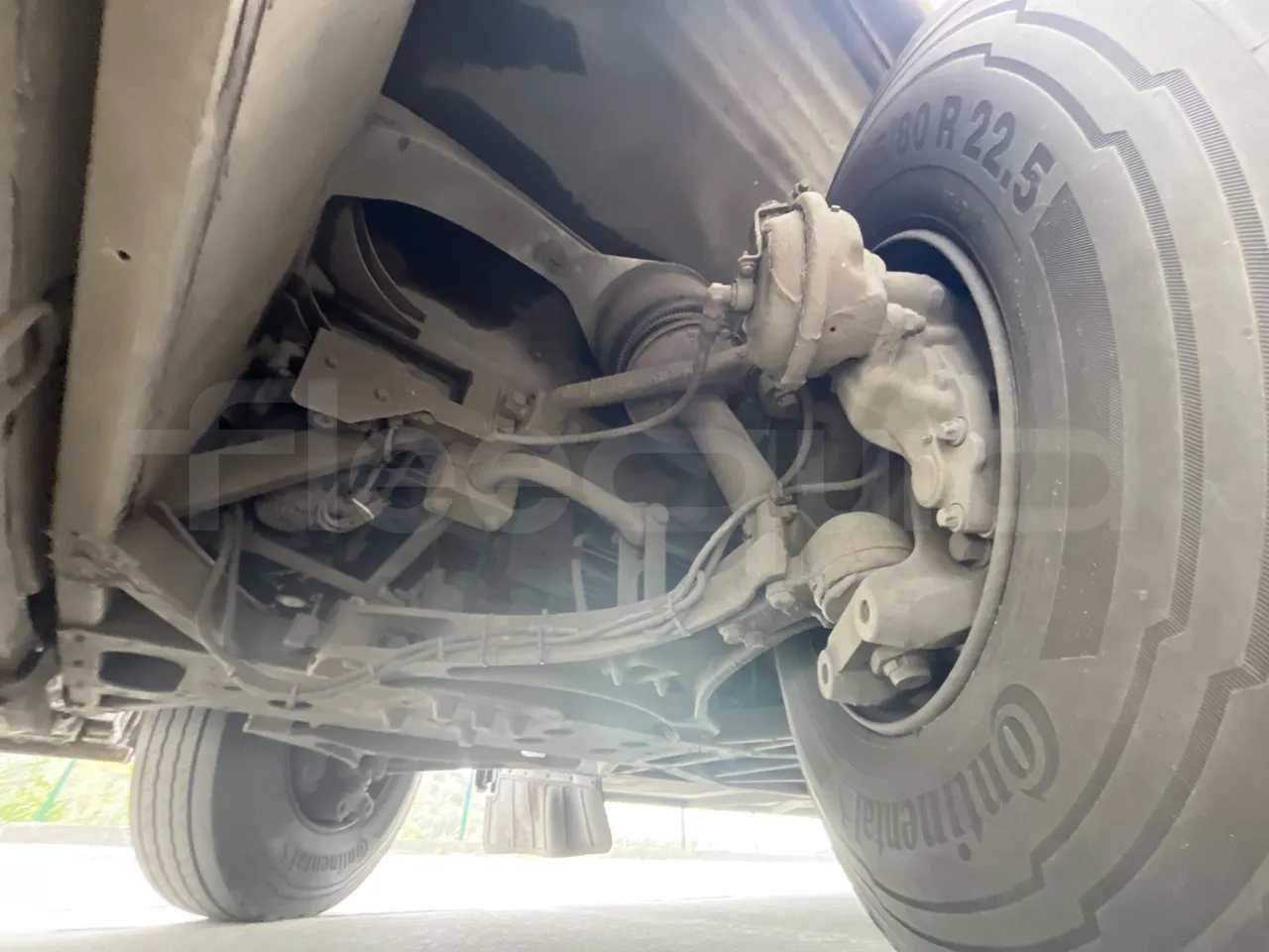 Iveco Crossway CBCWE3-00 - Euro 6 - 265 Kw - 12.962mt - front shock absorbers left