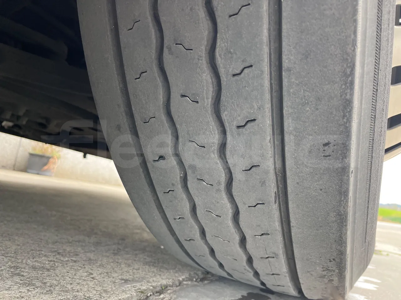 Iveco Crossway CBCWE3-00 - Euro 6 - 265 Kw - 12.962mt - tread condition front tires right