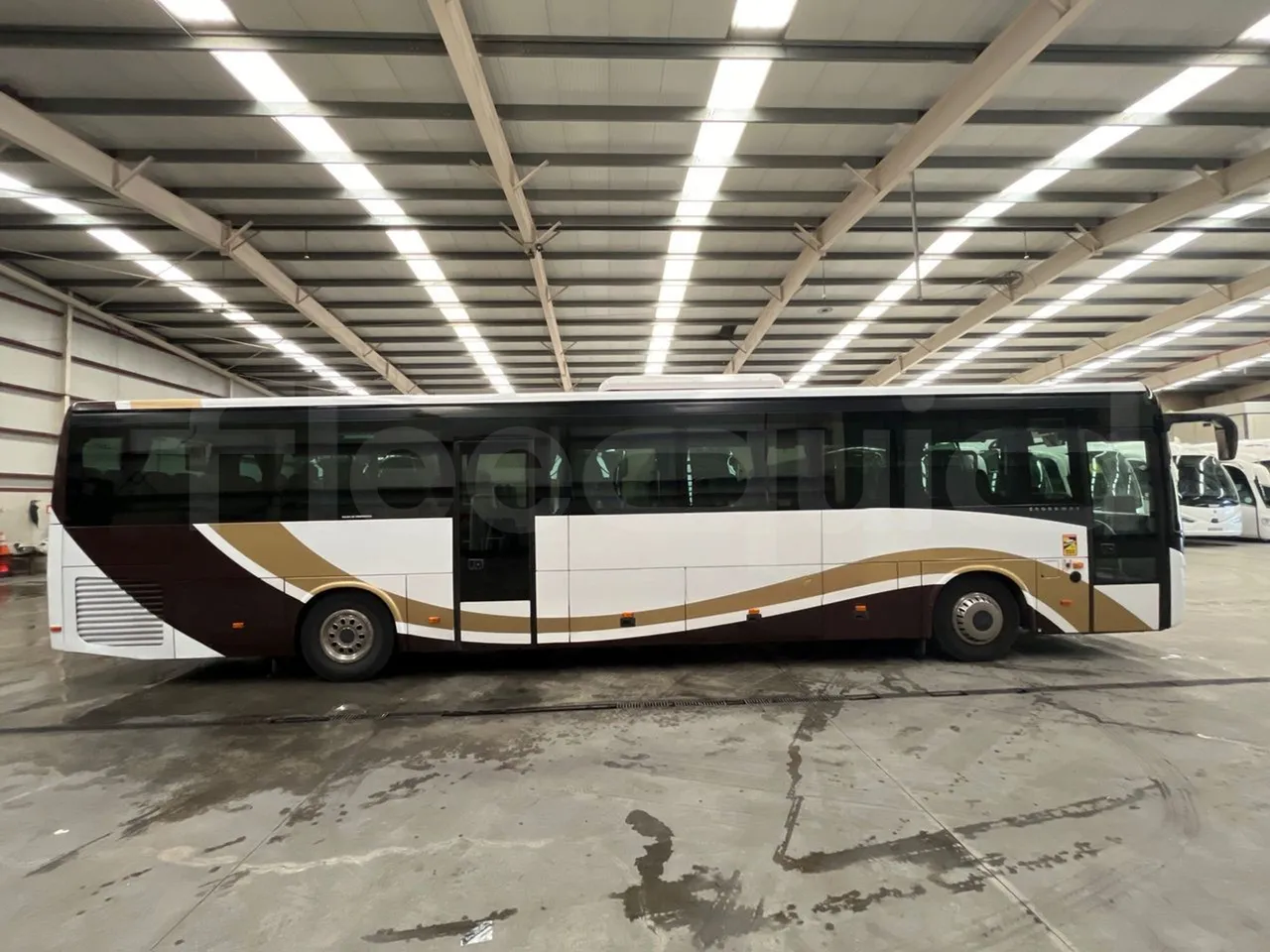 Iveco Crossway CBCWE3-00 - Euro 6 - 265 Kw - 12.962mt - right side doors closed