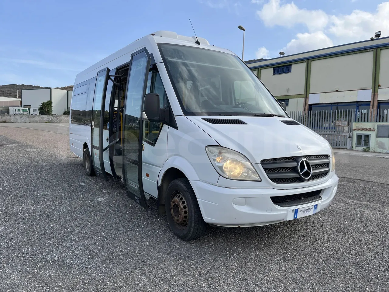 Mercedes-Benz Sprinter O 515 NF - Euro4 - 110kW - 7.700mt - internal frame rust check