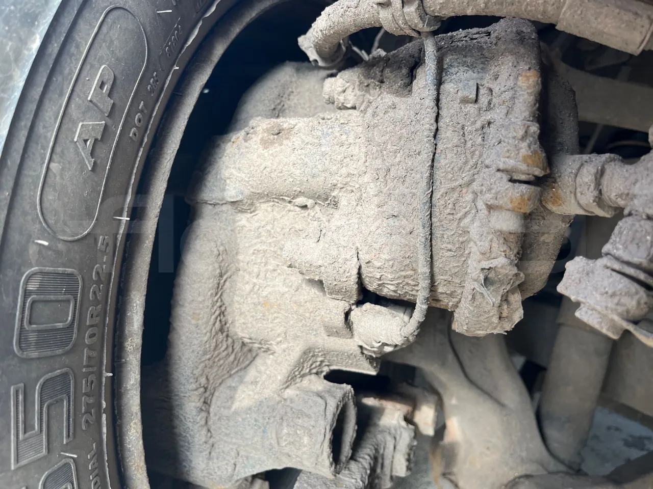 Solaris Urbino 12 - Euro6 - 240kW - 12mt - front brake calipers right