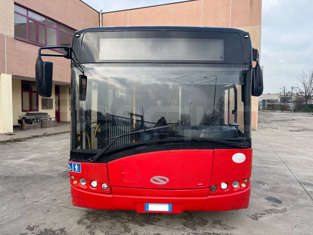 Solaris Urbino 12 - Euro6 - 240kW - 12mt - front photo