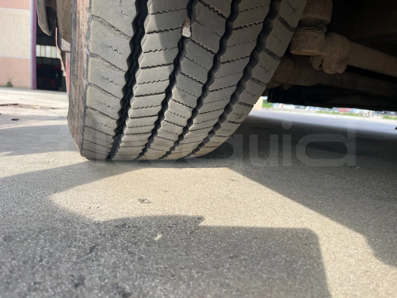 Solaris Urbino 12 - Euro6 - 240kW - 12mt - tread condition front tires right