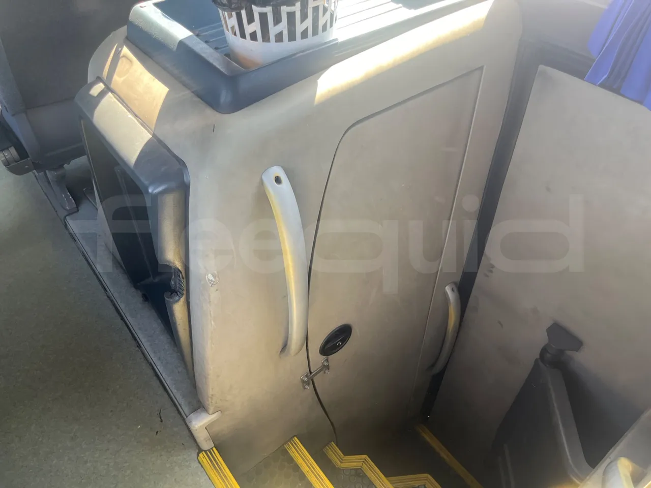 Volvo B12B 6X2 - EUR4 - 338kW -14.995m - onboard devices 1