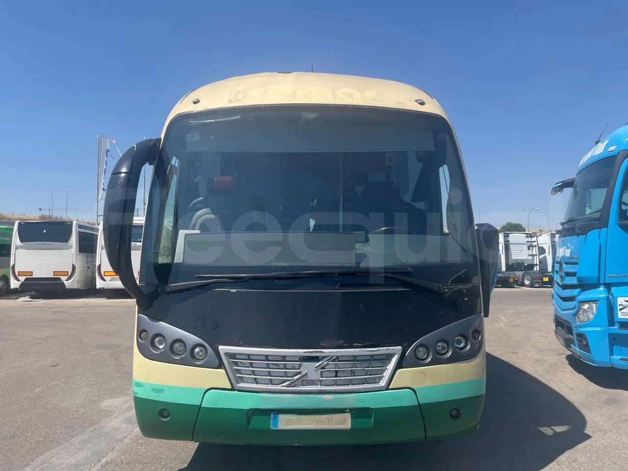 Volvo B12B 6X2 - EUR4 - 338kW -14.995m - Hover cover photo