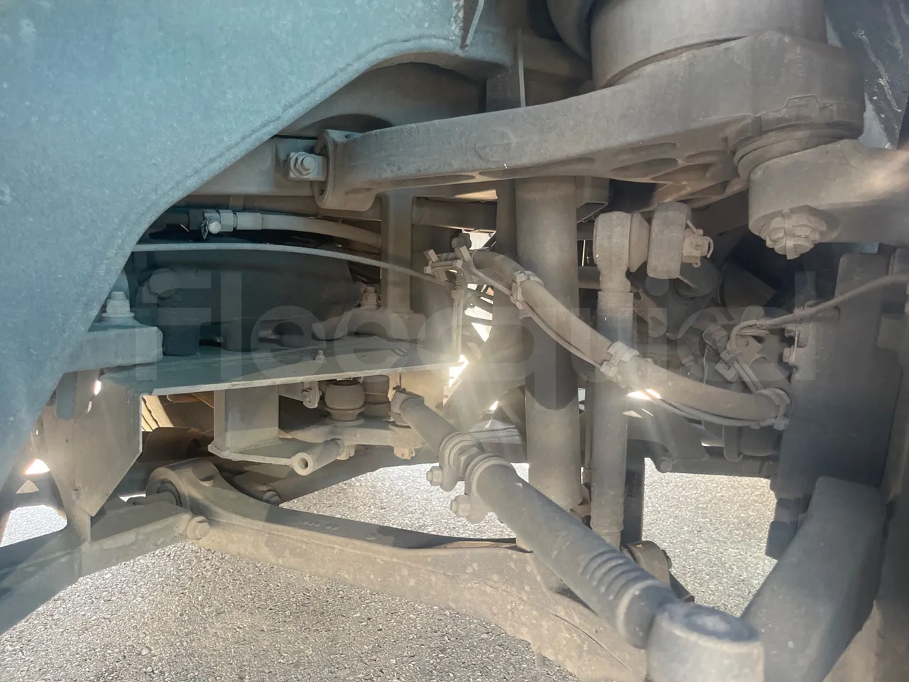 Volvo B12B 6X2 - EUR4 - 338kW -14.995m - front discs right