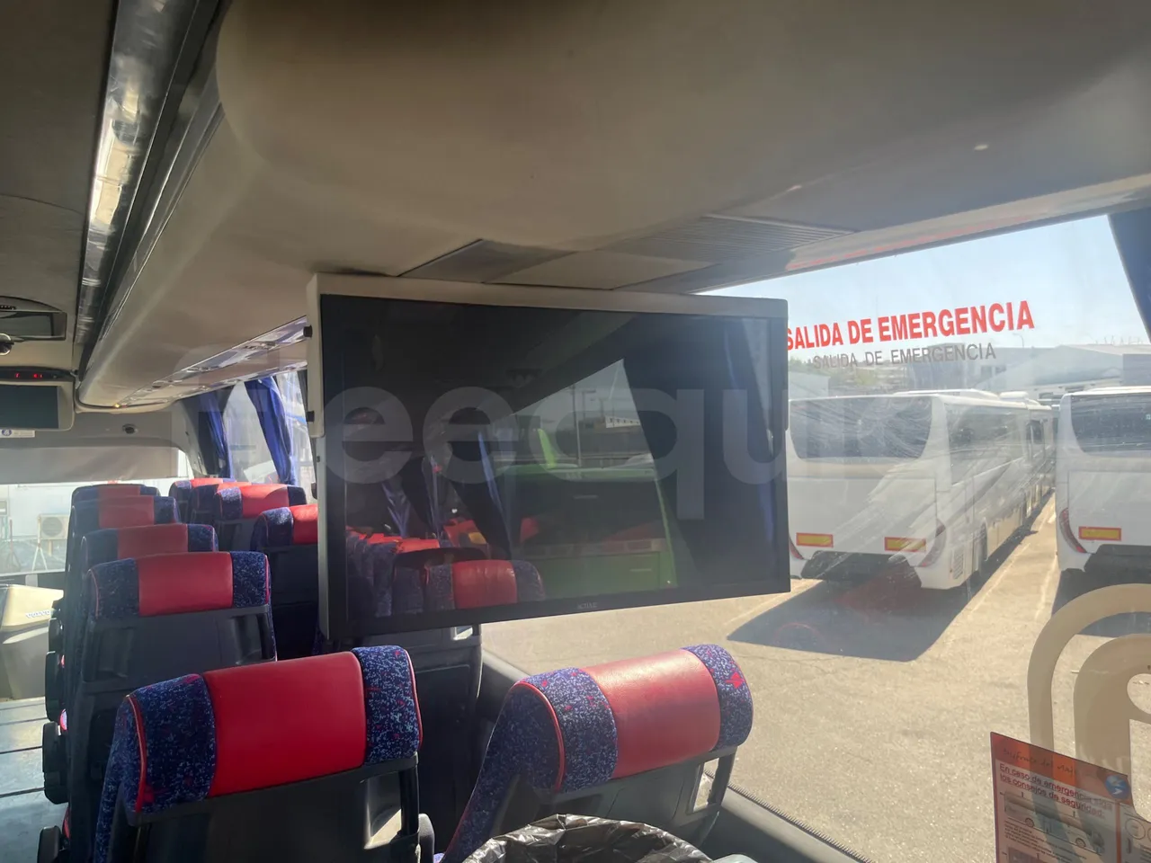Volvo B12B 6X2 - EUR4 - 338kW -14.995m - forward view all seats last row height