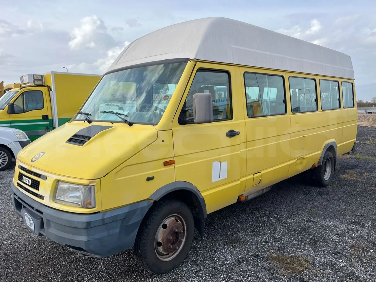 Iveco Turbo Daily A45E10 - EUR2 - 76kW - 6.880 - 3/4 front left