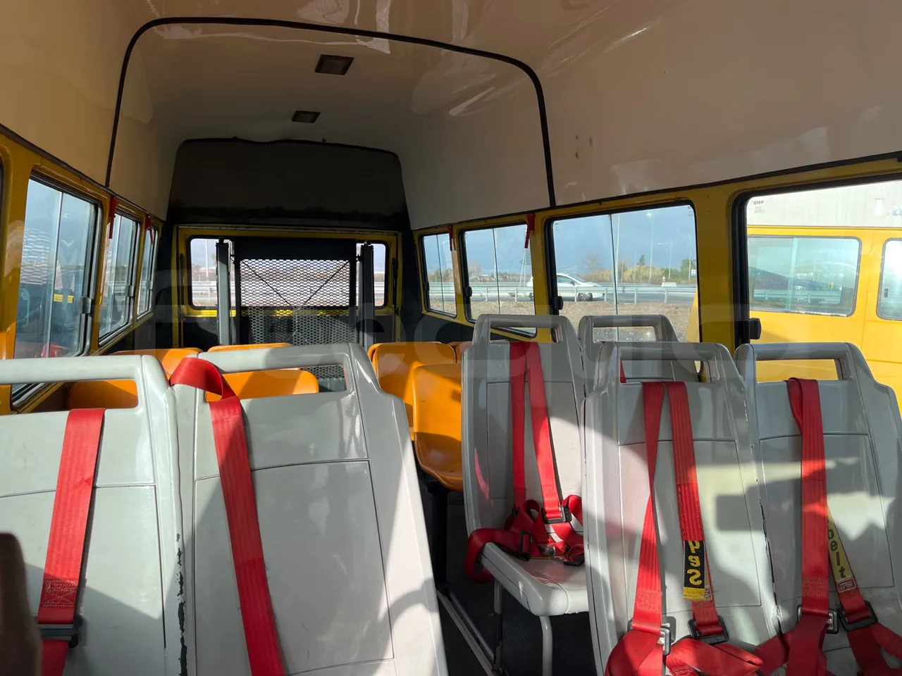 Iveco Turbo Daily A45E10 - EUR2 - 76kW - 6.880 - camera accessories photo