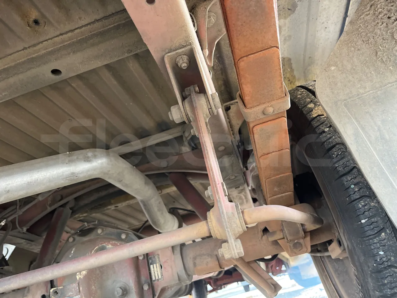 Iveco Turbo Daily A45E10 - EUR2 - 76kW - 6.880 - axel 2 air springs 1 right