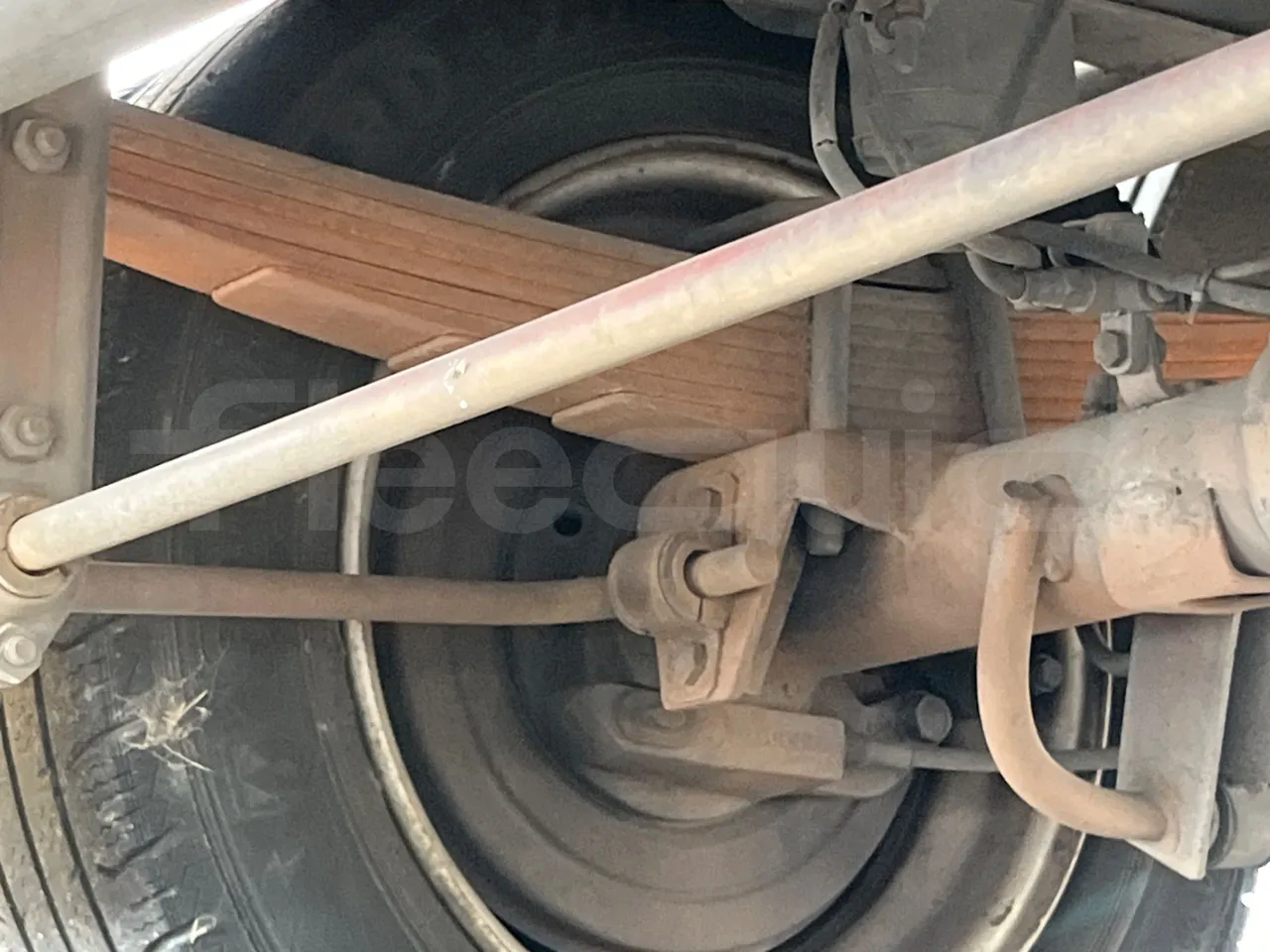 Iveco Turbo Daily A45E10 - EUR2 - 76kW - 6.880 - axel 2 air springs 2 right