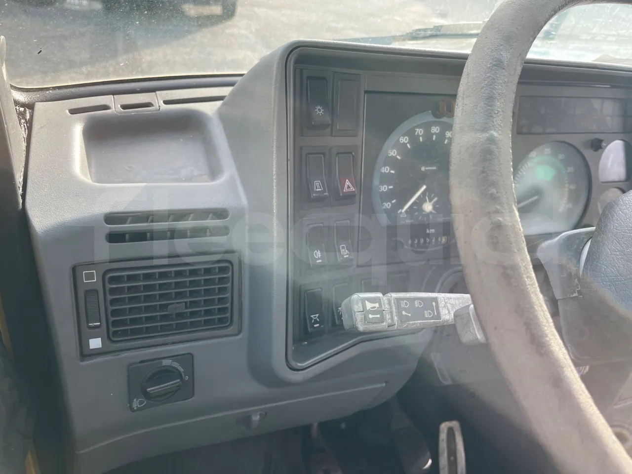 Iveco Turbo Daily A45E10 - EUR2 - 76kW - 6.880 - onboard devices 2