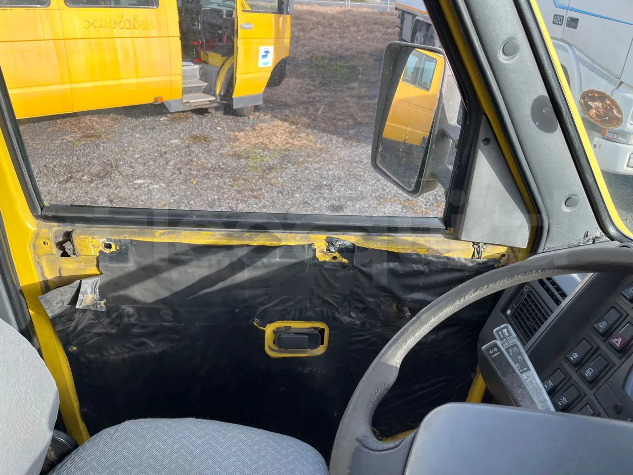 Iveco Turbo Daily A45E10 - EUR2 - 76kW - 6.880 - onboard devices 3