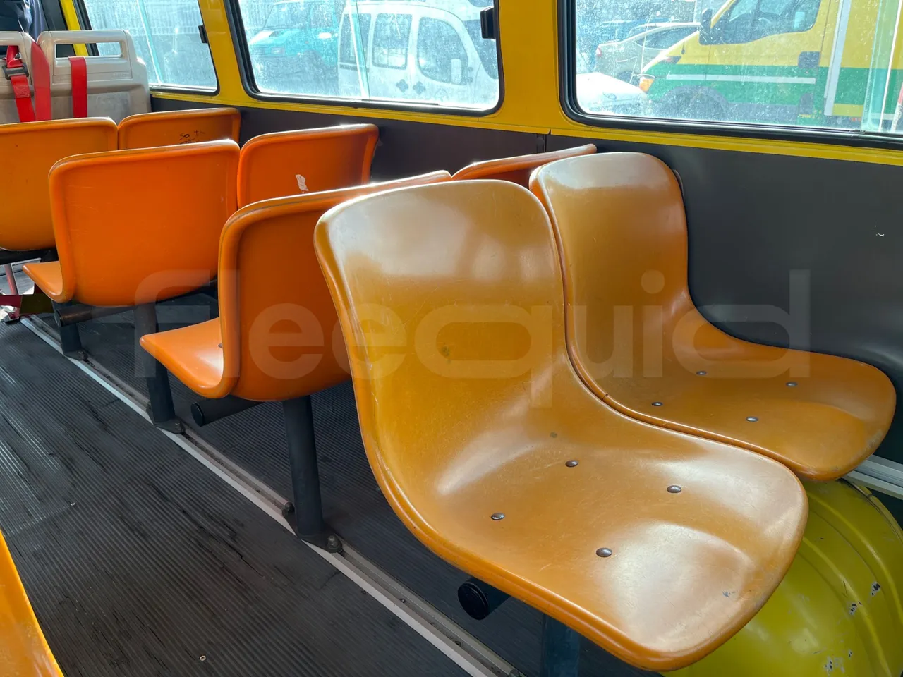 Iveco Turbo Daily A45E10 - EUR2 - 76kW - 6.880 - single seat detail