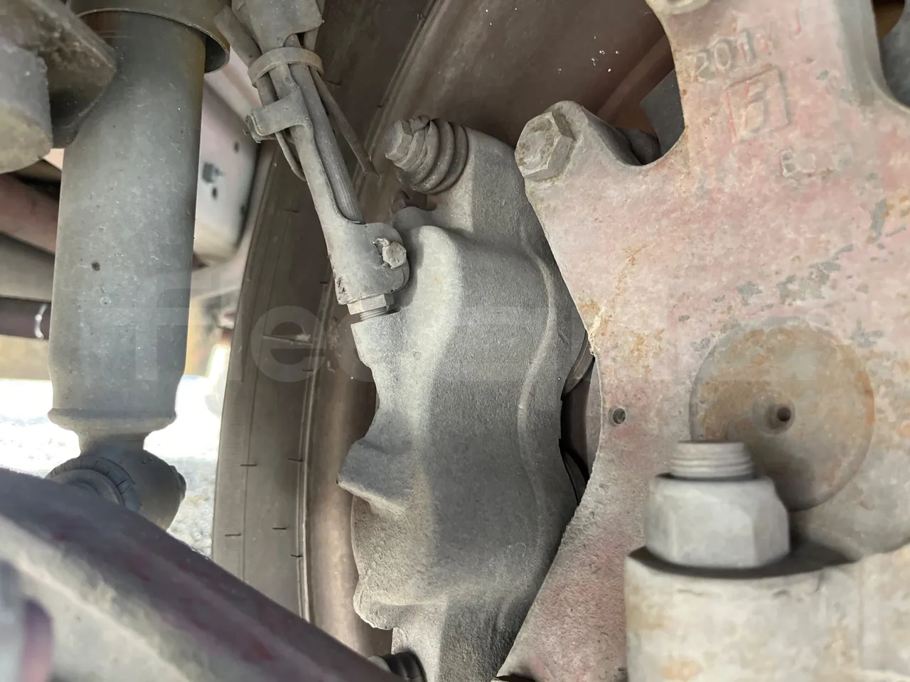 Iveco Turbo Daily A45E10 - EUR2 - 76kW - 6.880 - front brake calipers right