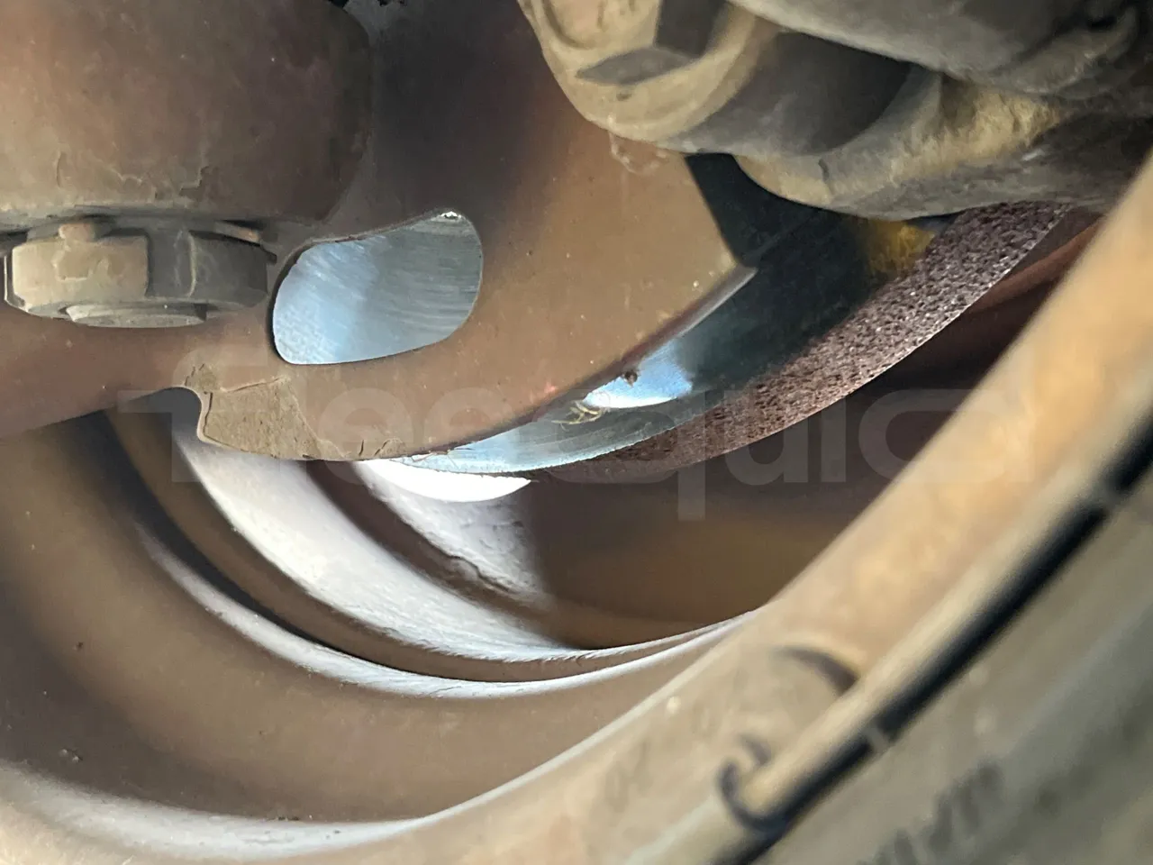 Iveco Turbo Daily A45E10 - EUR2 - 76kW - 6.880 - front discs left