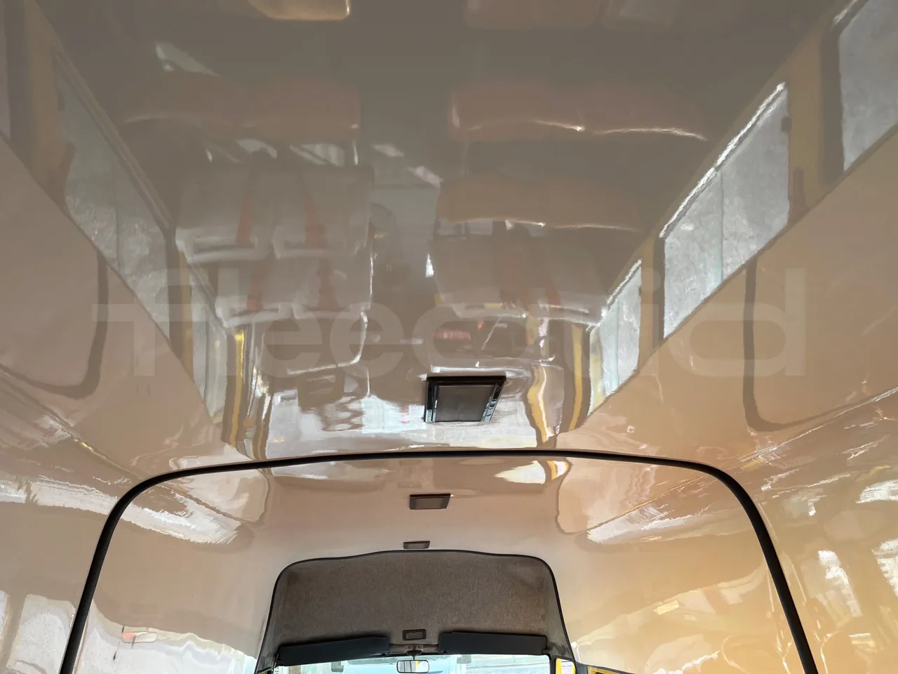 Iveco Turbo Daily A45E10 - EUR2 - 76kW - 6.880 - overhead compartments photo