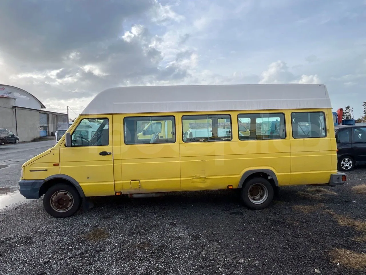 Iveco Turbo Daily A45E10 - EUR2 - 76kW - 6.880 - left side photo