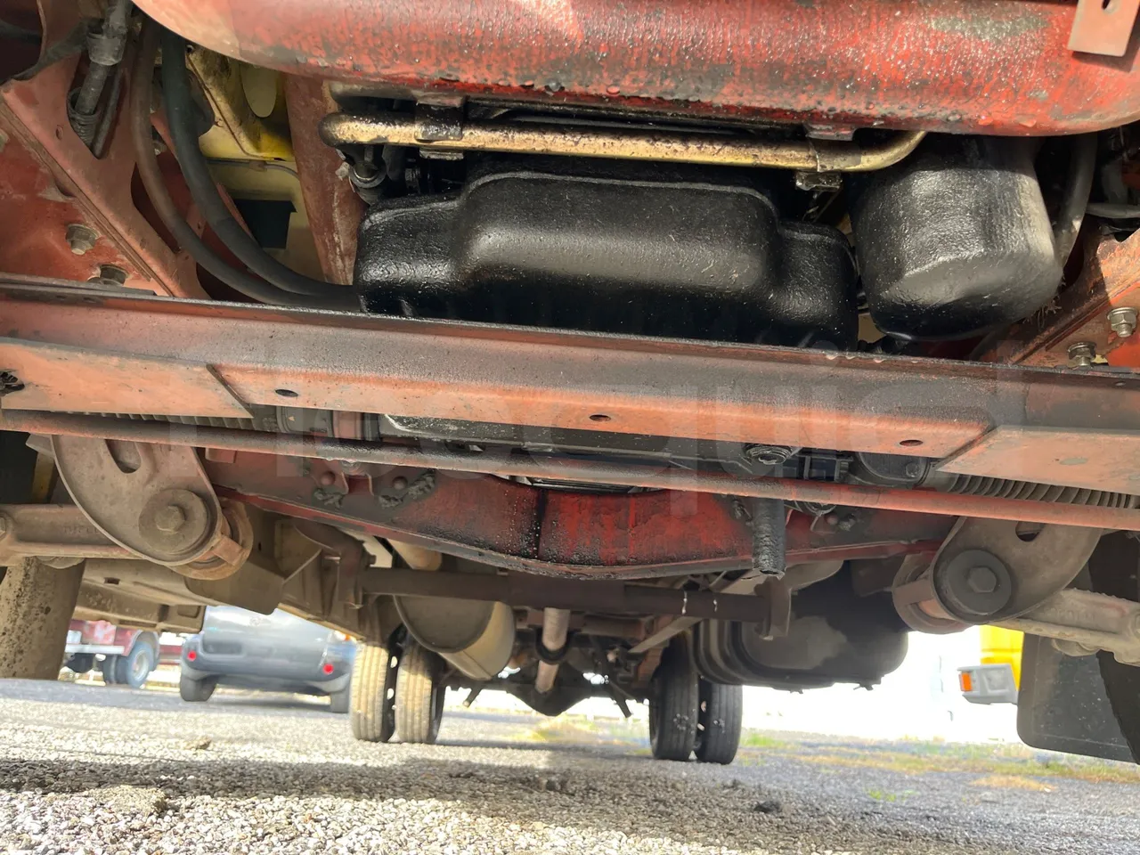 Iveco Turbo Daily A45E10 - EUR2 - 76kW - 6.880 - front undercarriage from front