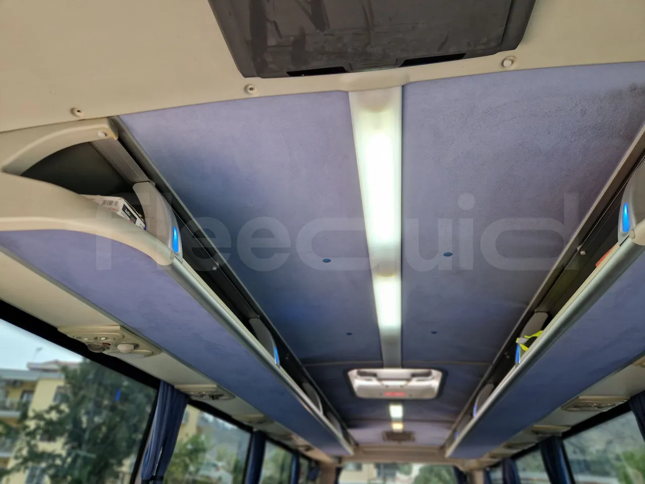 Isuzu Novo S801 - Euro5 - 140kw - 7.270mt - camera accessories photo