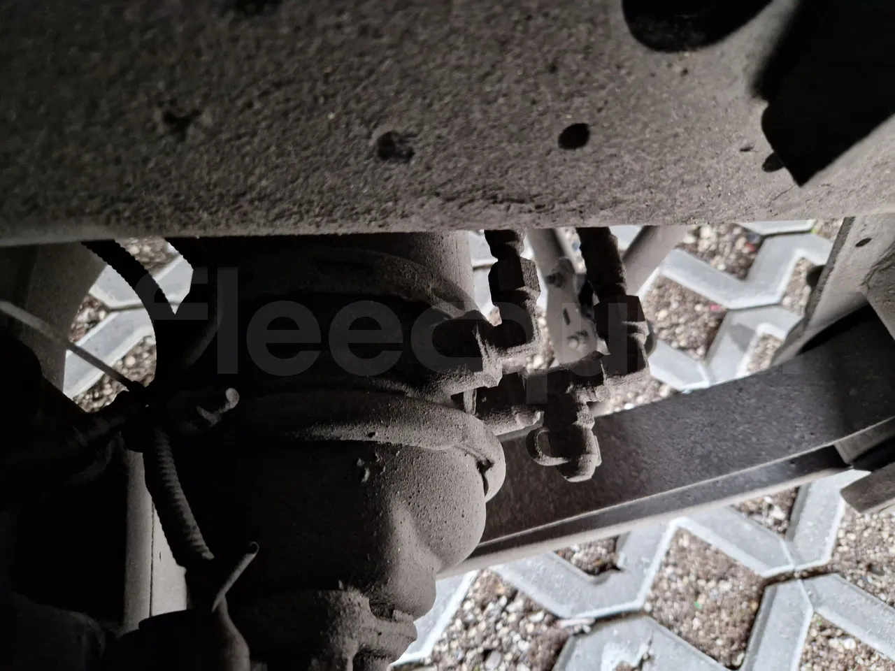 Isuzu Novo S801 - Euro5 - 140kw - 7.270mt - axle 2 caliper brakes right