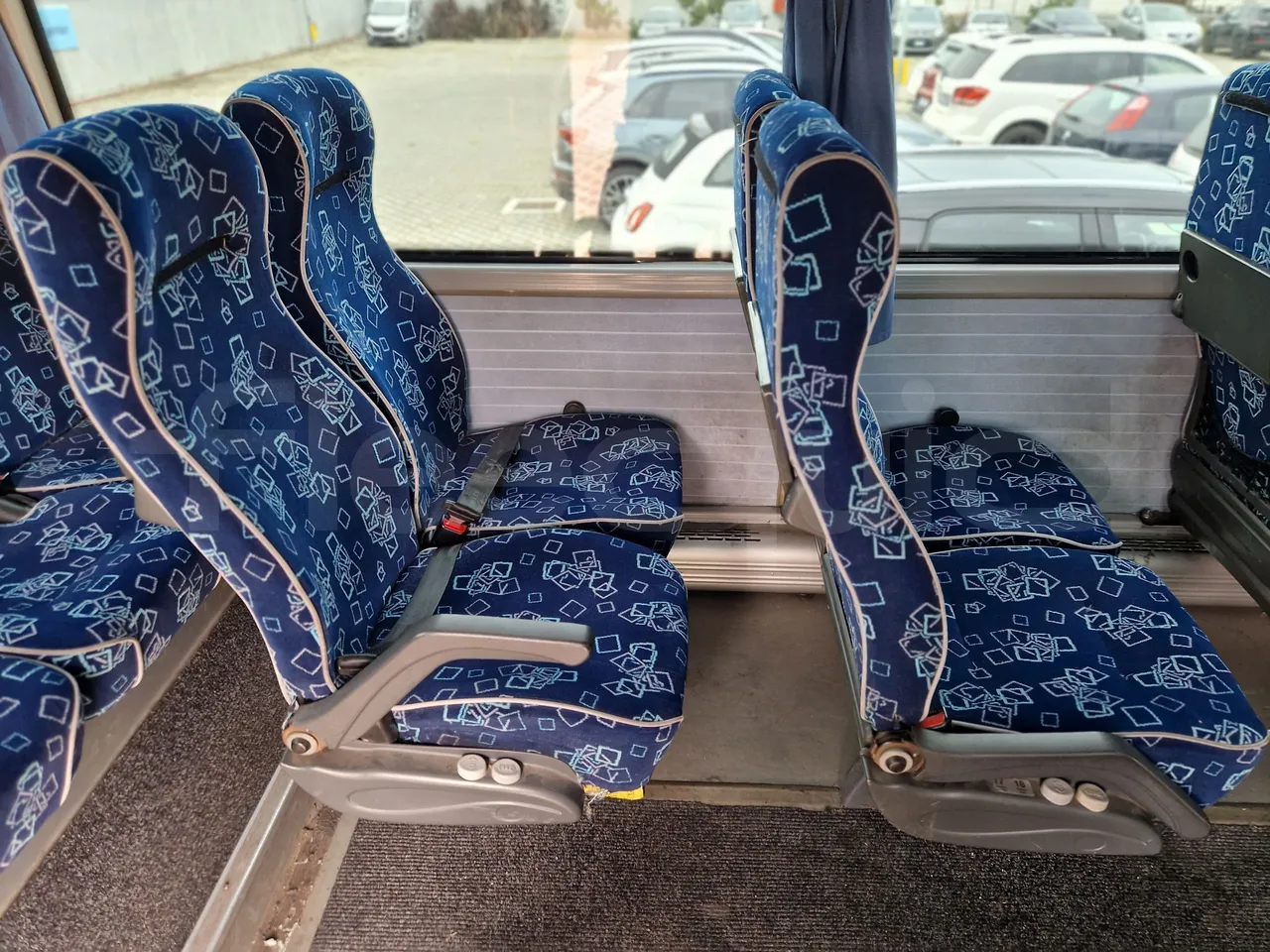 Isuzu Novo S801 - Euro5 - 140kw - 7.270mt - single seat detail