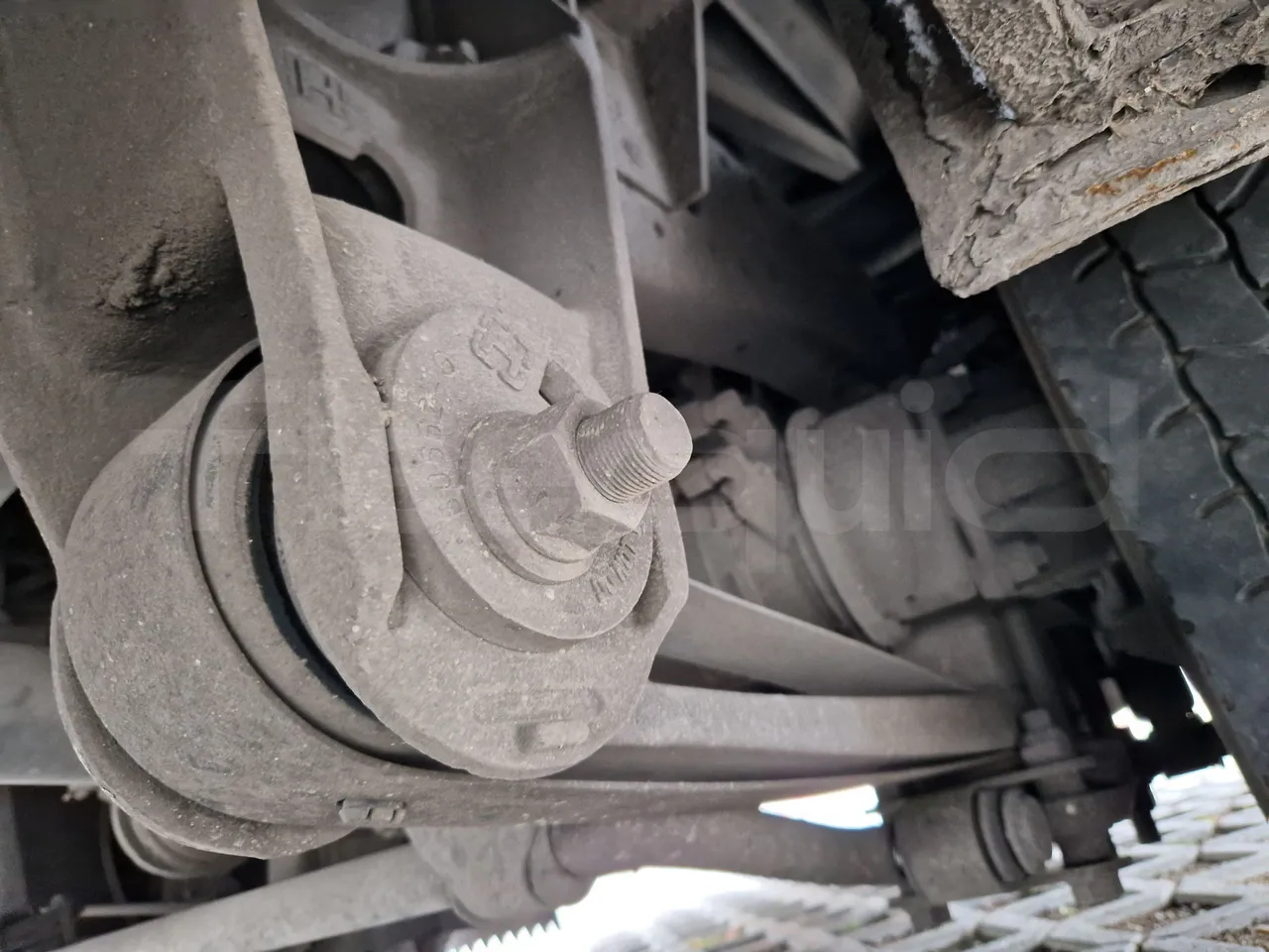 Isuzu Novo S801 - Euro5 - 140kw - 7.270mt - axel 3 shock absorbers 2 right