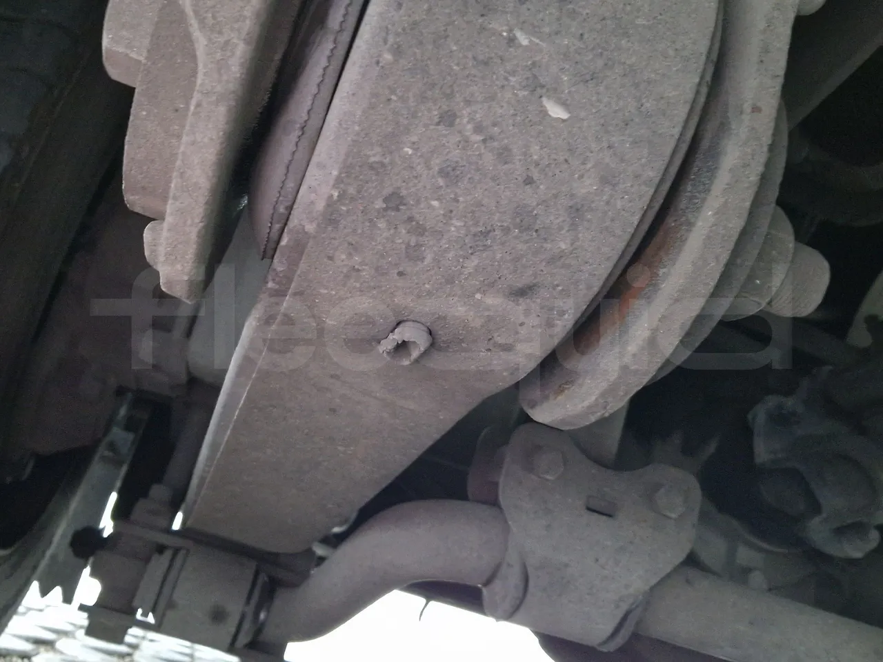Isuzu Novo S801 - Euro5 - 140kw - 7.270mt - axle 2 shock absorbers 2 left