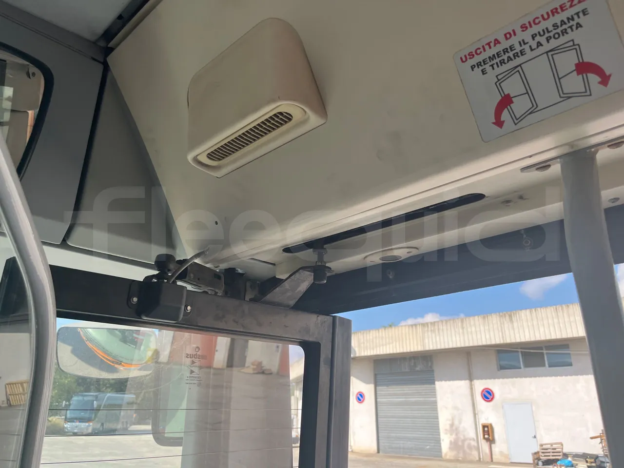 Iveco Citelis PS09D5/A/87 - Euro5 - 200kW - 11.990mt - door mechanism photo