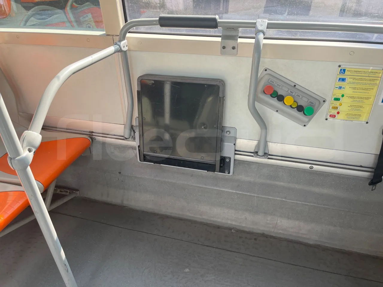 Iveco Citelis PS09D5/A/87 - Euro5 - 200kW - 11.990mt - folding seat photo