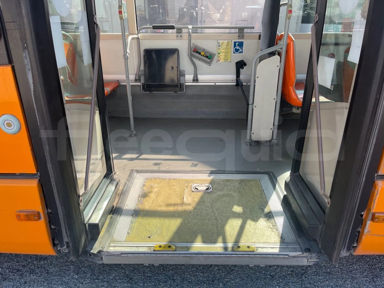 Iveco Citelis PS09D5/A/87 - Euro5 - 200kW - 11.990mt - platform open photo